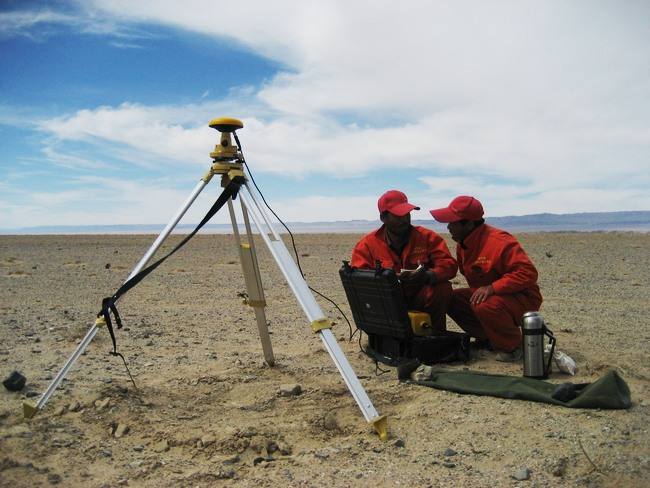 �y(c��)�L����