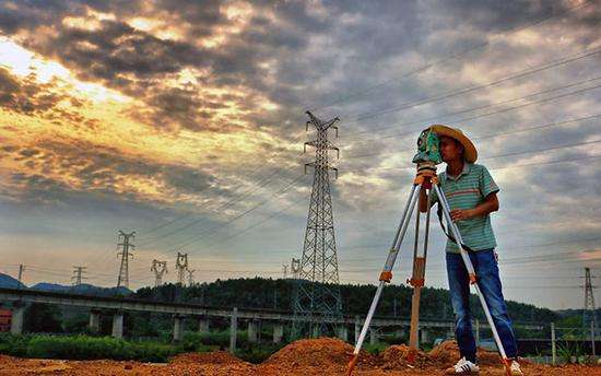 �y(c��)�L���