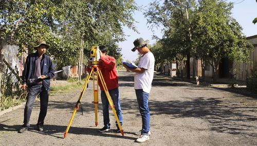 �y(c��)�L���̿��з���