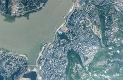 �zӰ�y���c�b�е���Ҫ�ԺͰl(f��)չǰ�������